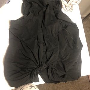 Lululemon it’s a tie tank